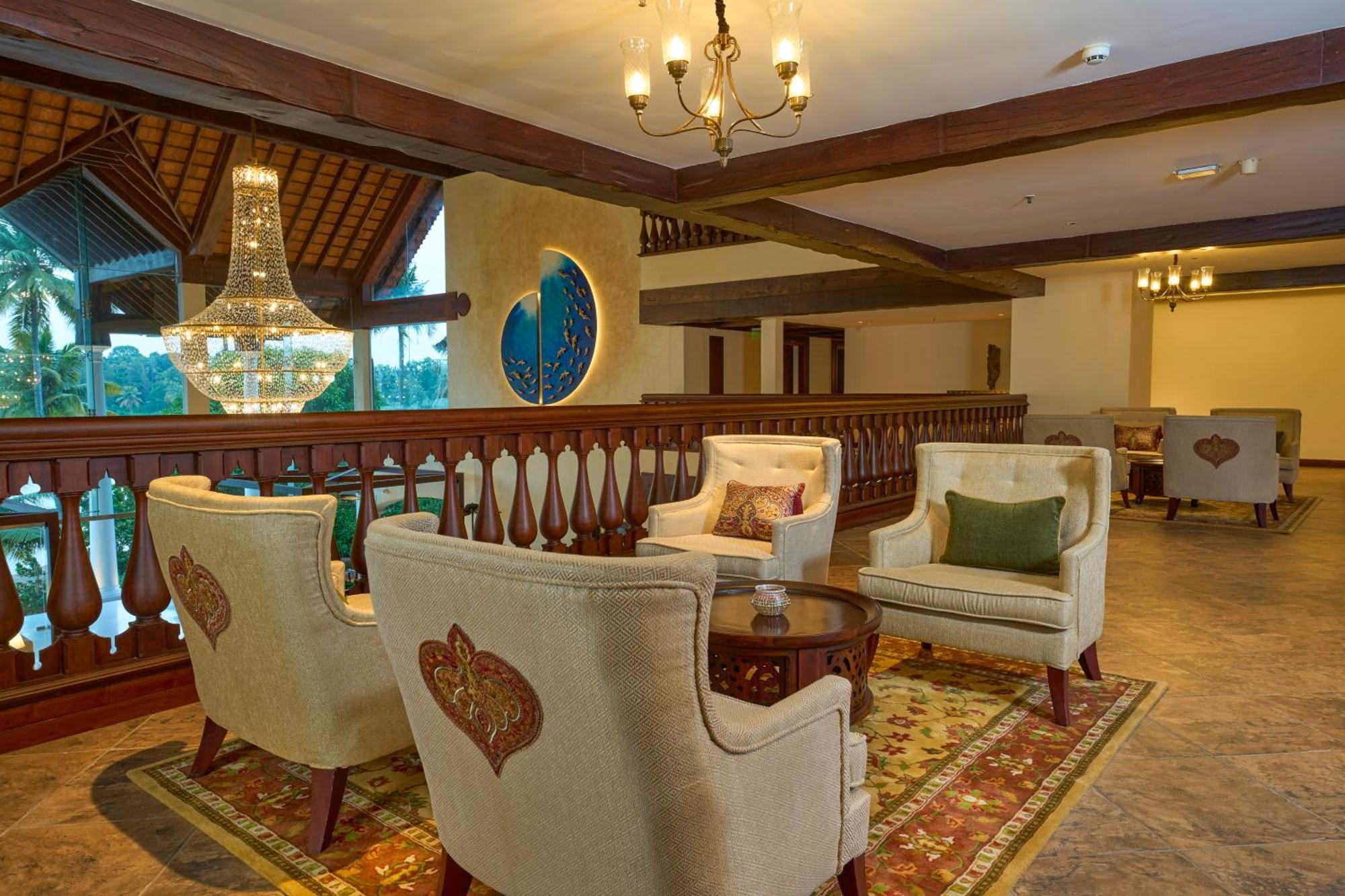 The Leela Ashtamudi, A Raviz Hotel Kollam Ngoại thất bức ảnh The lobby of the hotel