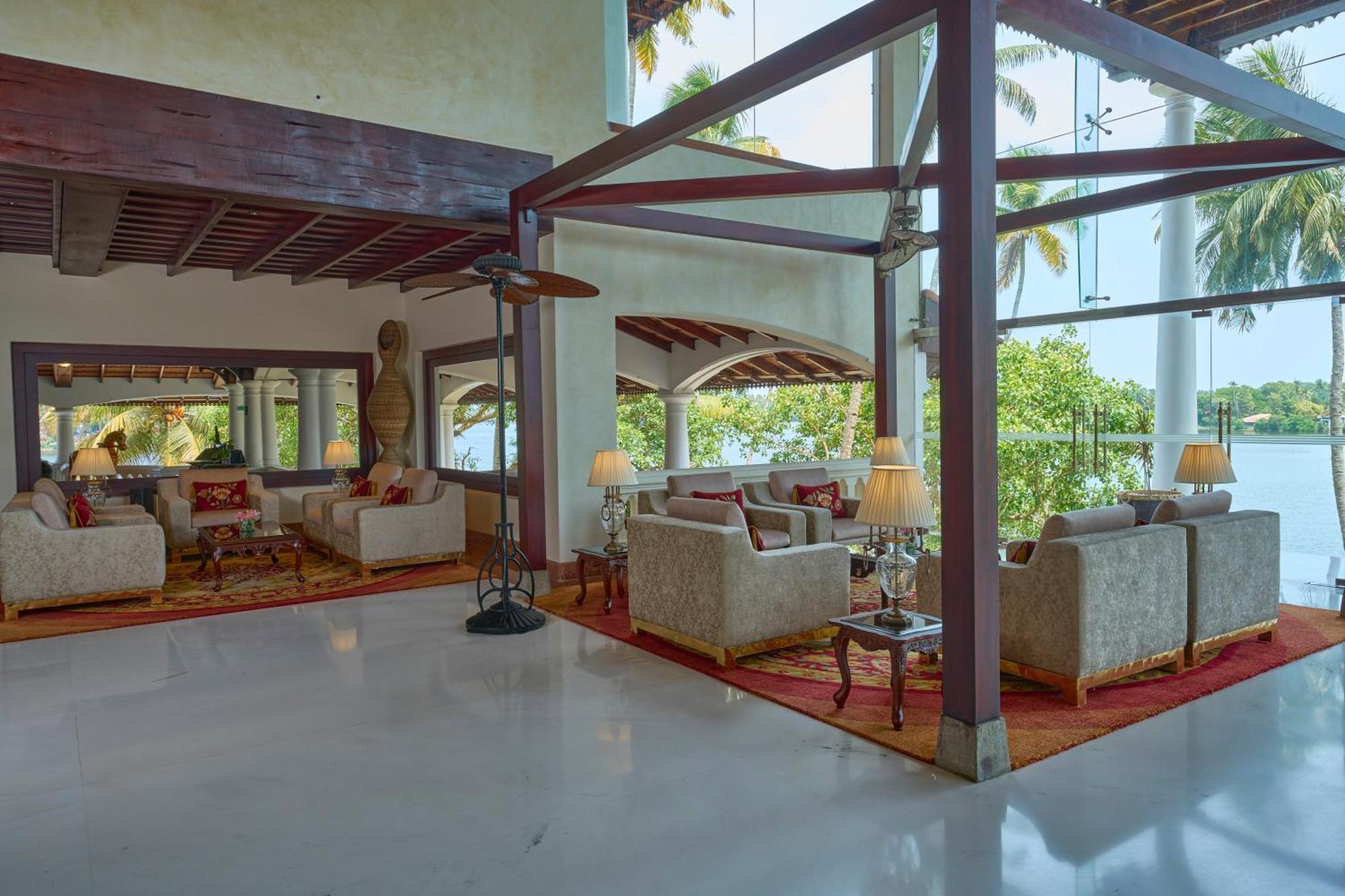 The Leela Ashtamudi, A Raviz Hotel Kollam Ngoại thất bức ảnh Lobby